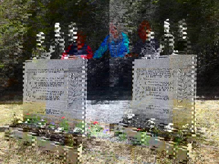 Våronn ved Johan Moan monumentet